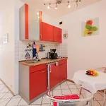 Gaestehaus Regina ゲストハウス