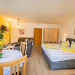 Gaestehaus Regina Pensión 4*