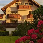 Gaestehaus Regina 4*