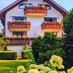 Gaestehaus Regina 4*