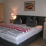 ゲストハウス Gaestehaus Regina 4*