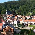 Gaestehaus Regina Pensión 4*