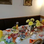 Gaestehaus Regina Pensión