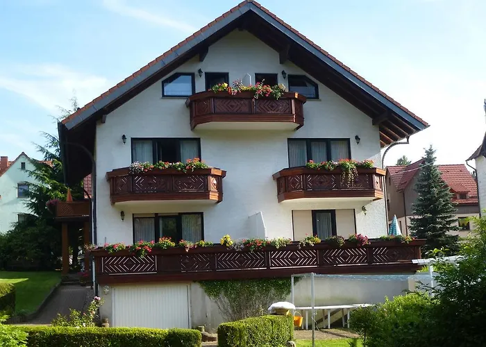 Πανσιόν Gaestehaus Regina 4*