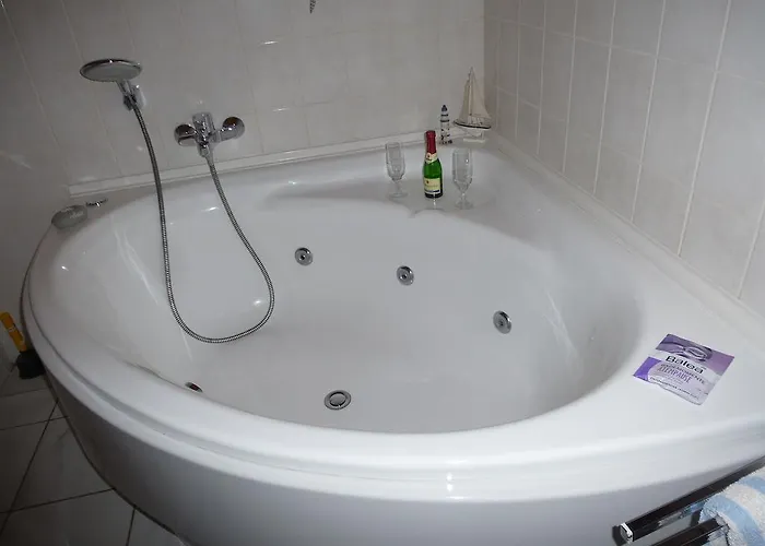 Gaestehaus Regina ルーラ