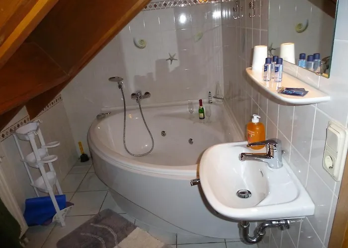 Gaestehaus Regina ゲストハウス ルーラ